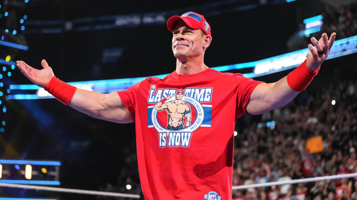 Entdecke WWE-T-Shirts mit ikonischen Motiven und starker visueller Anziehungskraft