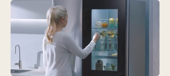 Refrigerador LG con acceso práctico a alimentos en una cocina