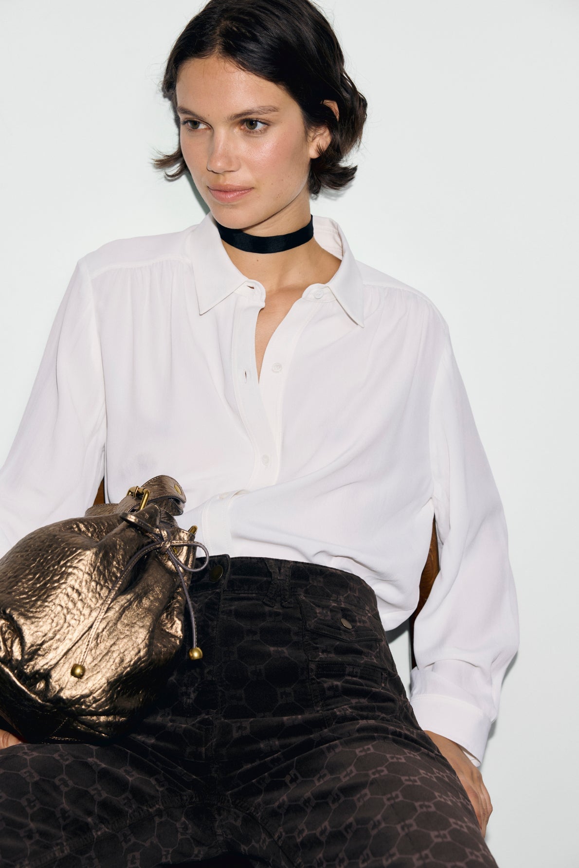 Chemisier Lilie présenté dans la collection Gerard Darel
