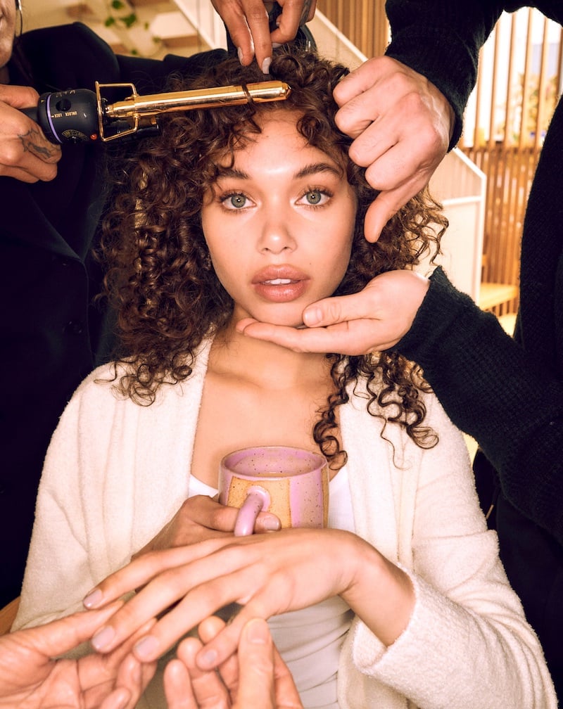 Glamsquad's at-home beauty service setting