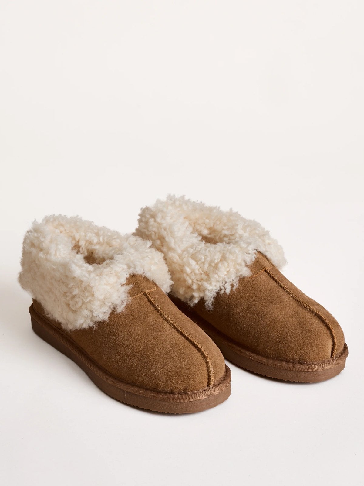 Sheepskin Open Cuff Boot in chestnut