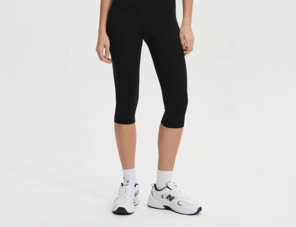 LunaAiry Seamless High Waist Legging in a cropped length